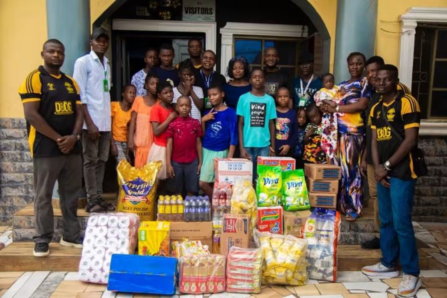 DBOG team with community