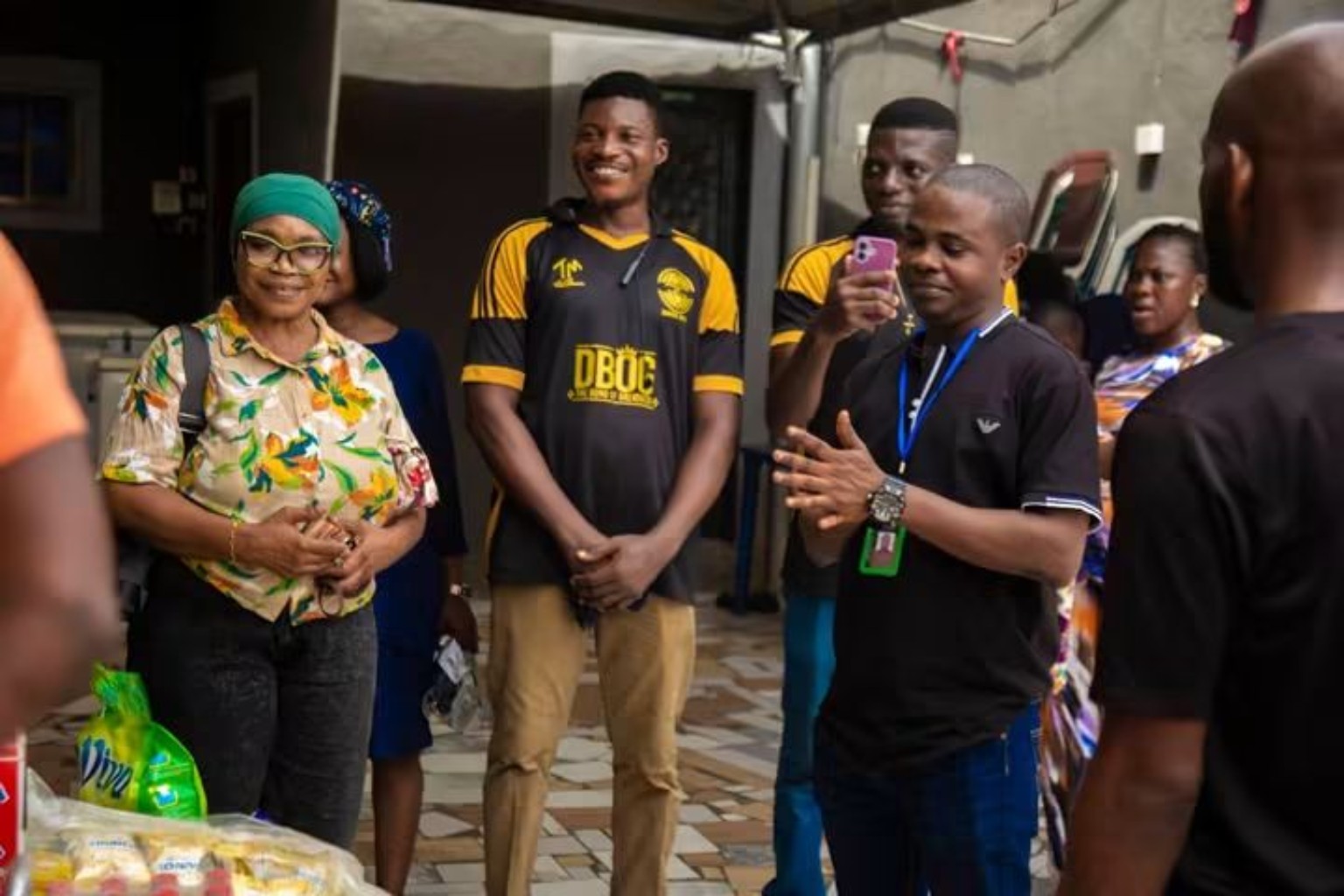 DBOG team and community members